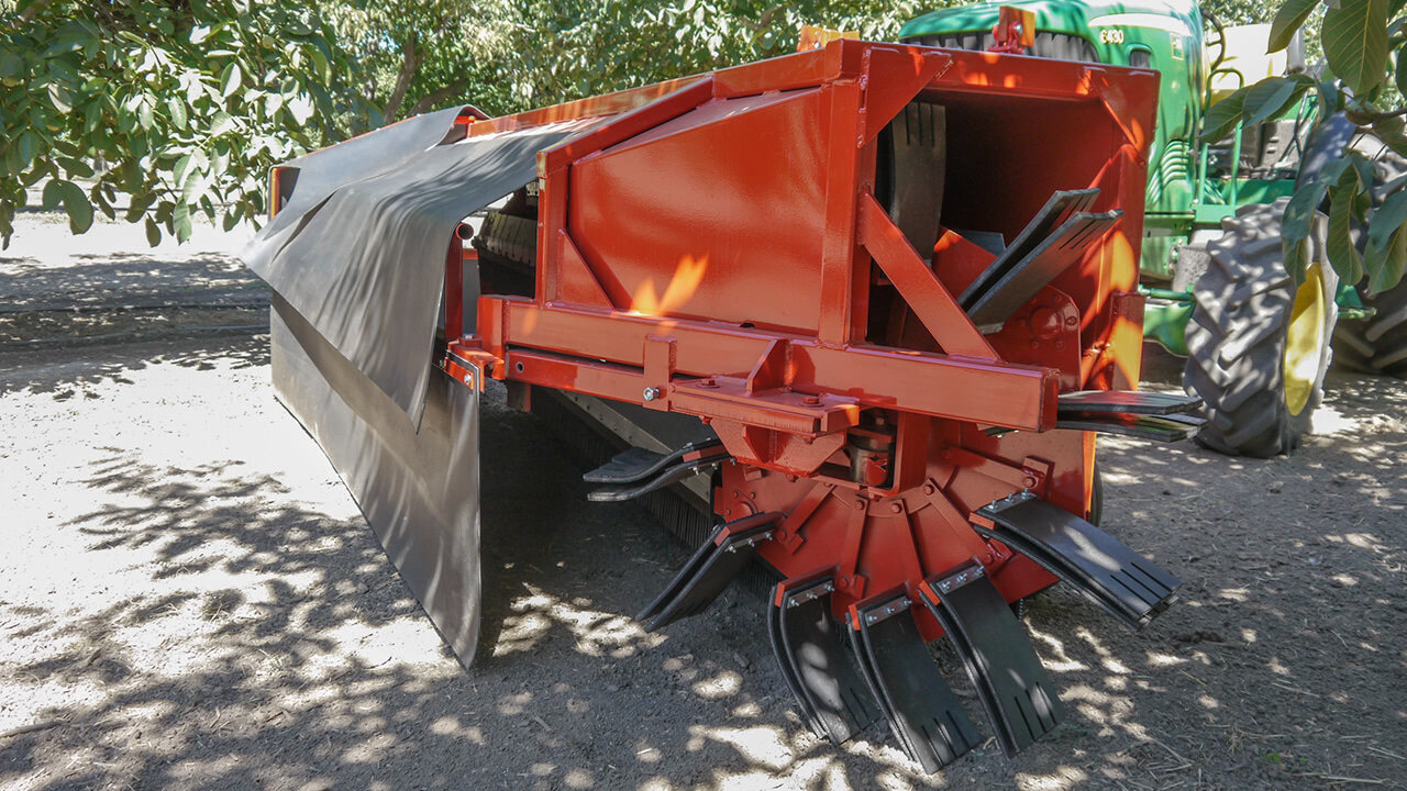 Flory 9685/9610 Tractor Mount Sweeper 3